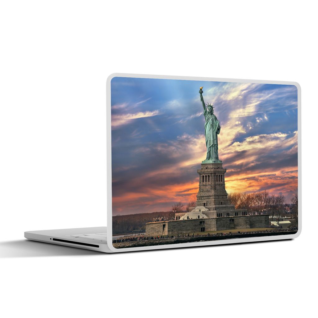 MuchoWow Laptop Aufkleber Sticker Cover Freiheitsstatue in New York bei Sonnenuntergang 32.5x23.5 cm - Sticker für Laptop - Selbstklebend