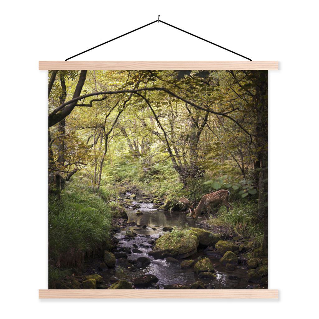 MuchoWow Textilposter Hirsch - Baum - Wald 60x60 cm mit holzfarbenen Rahmen - Wanddekoration
