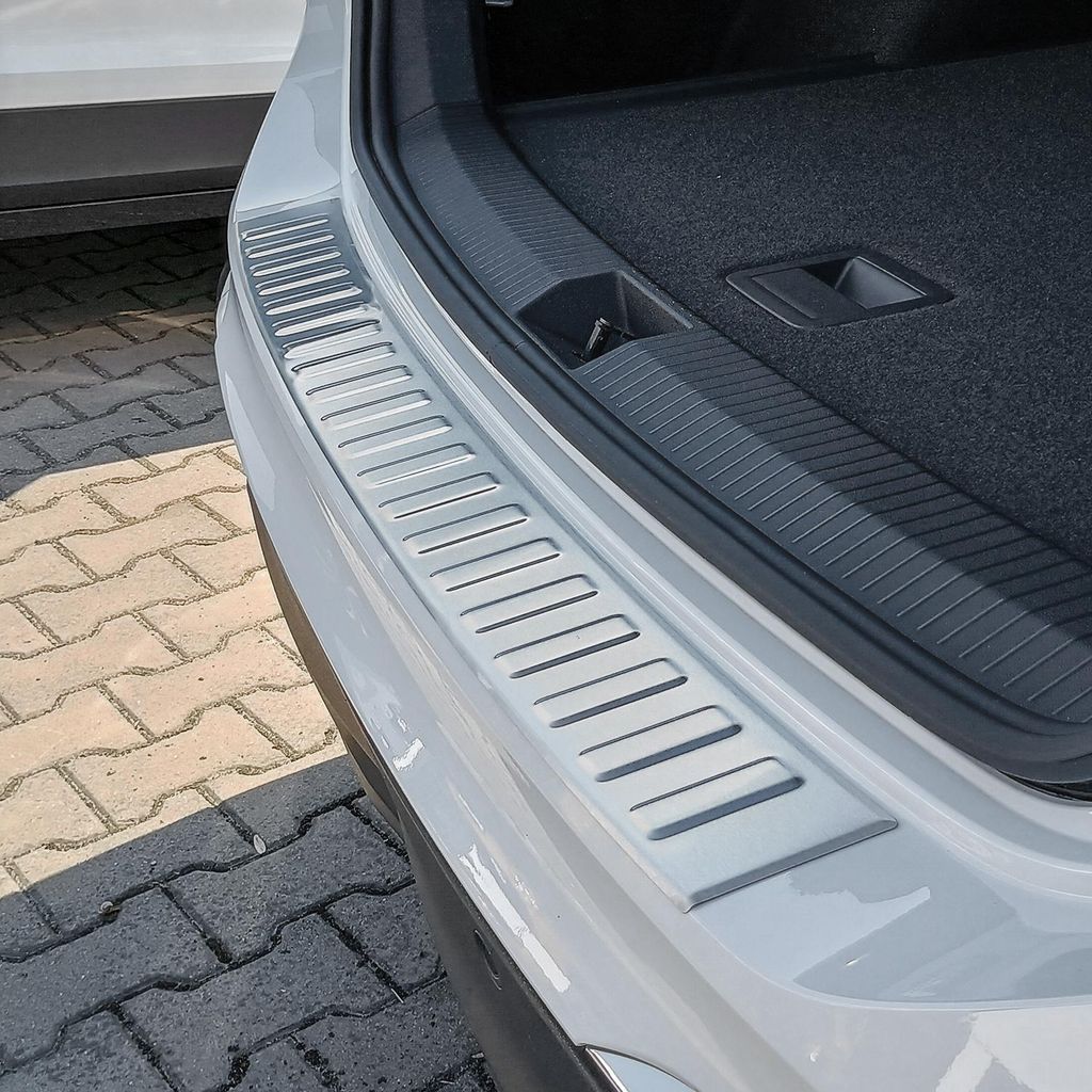 Ladekantenschutz mit Abkantung passend für VW Tiguan 3 Typ Produktbild 