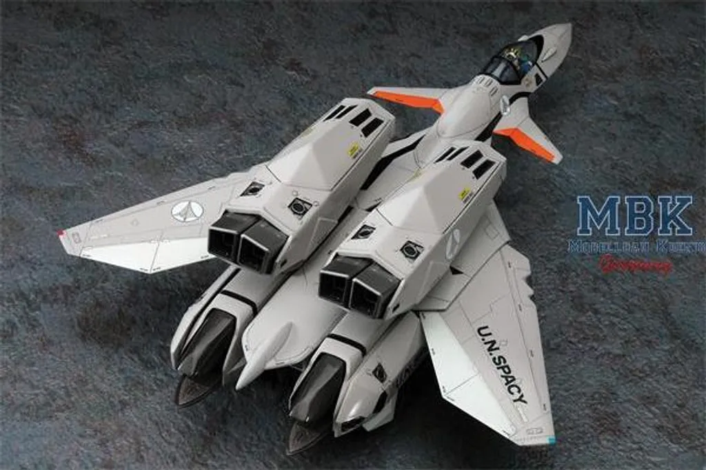Construire le VF-11B Super Thunderbolt Macross Plus Hasegawa HAS65723