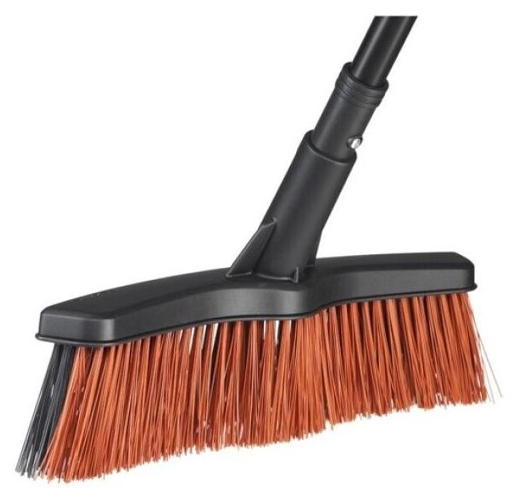 Univerzálna záhradná metla Fiskars - M Obrázok produktu 