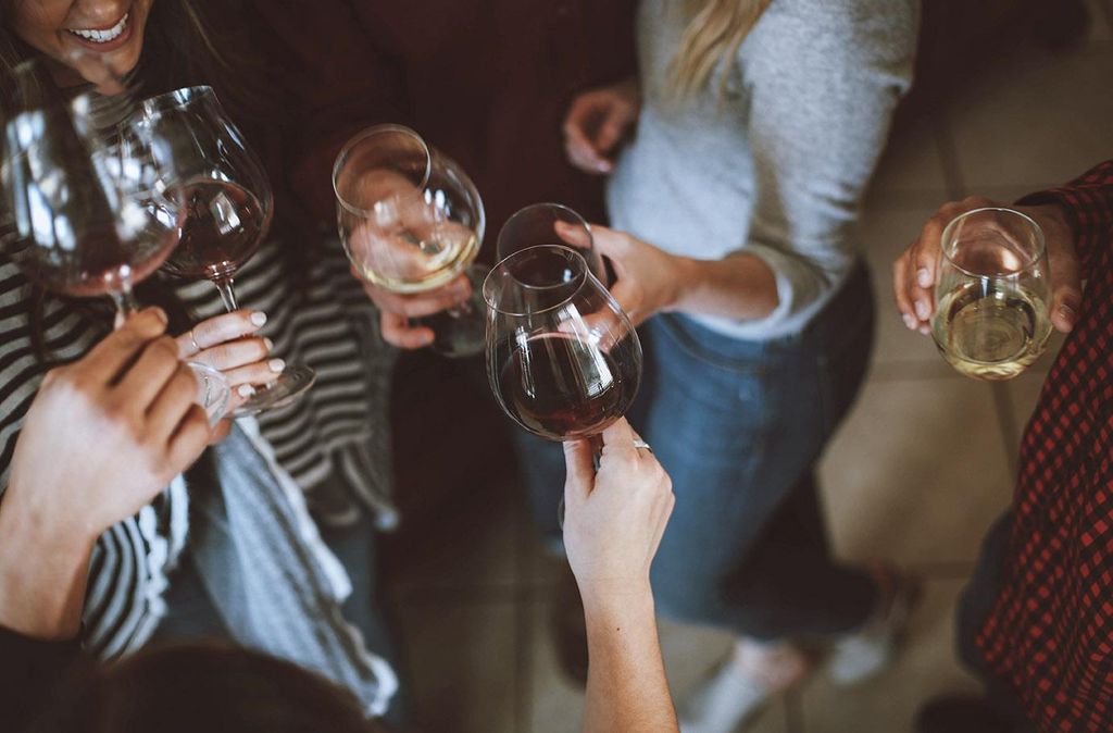 mydays Wein Tasting Stuttgart Bad Cannstatt; Erlebnis verschenken oder selbst erleben; Gutschein für 1 Person(en)