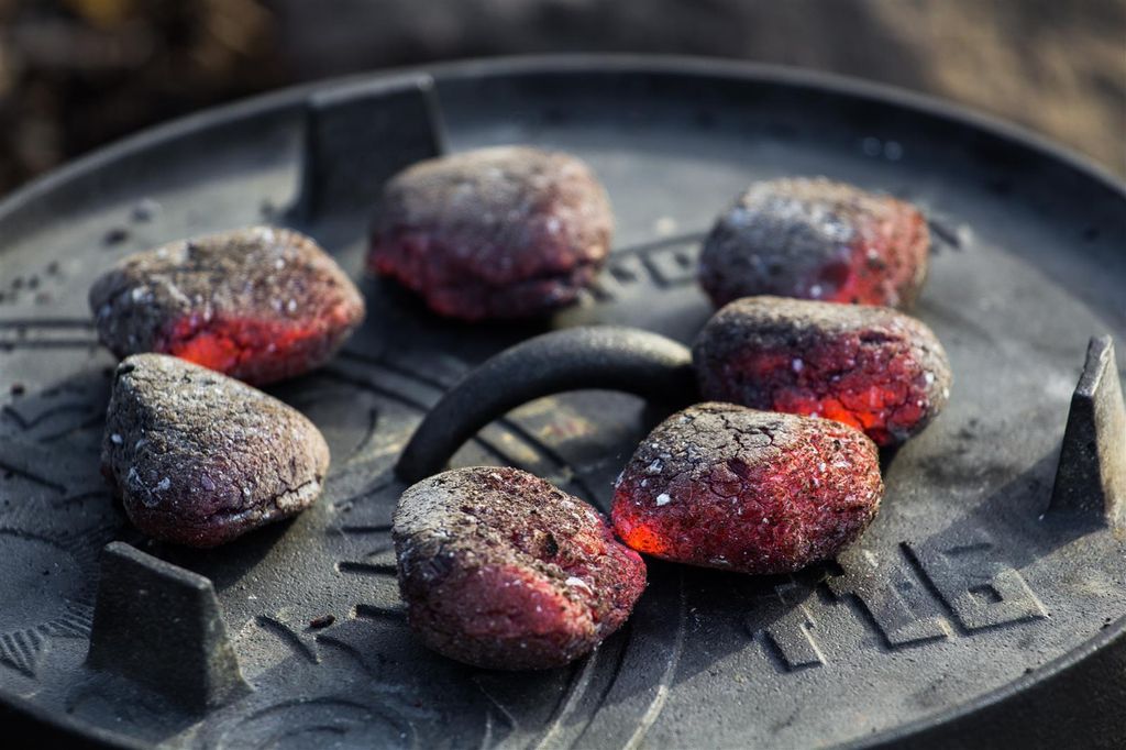 Petromax Cabix Plus Briketts für Feuertopf und Grill Produktbild 15