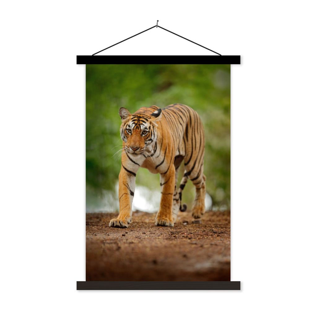 MuchoWow Textilposter Schleichender Tiger 120x180 cm mit schwarzem Rahmen - Fotos