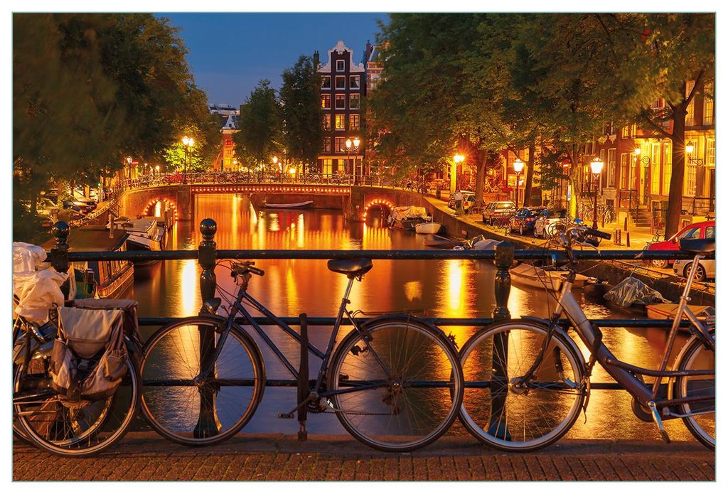 Wallario Küchenrückwand selbstklebend, Größe: 90 x 60 cm, Motiv: Amsterdam bei Nacht - Brücken und Fahrräder | Spritzschutz | abwischbar | pf...