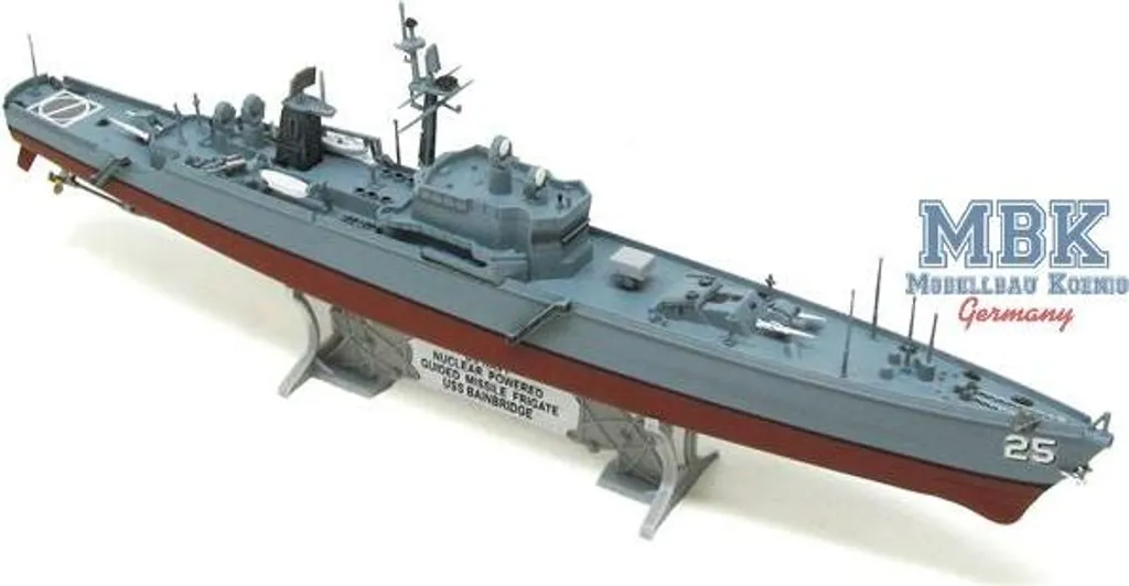 Maquette Bateau de Guerre USS Bainbridge 1:600 pour Diorama et Vitrine