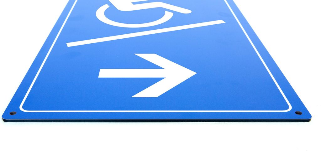 Rollstuhl Rampe rechts - Schild - Hochformat - blau - 4 mm Alu Verbundplatte (60 x 40 cm Bohrloch 4 x)