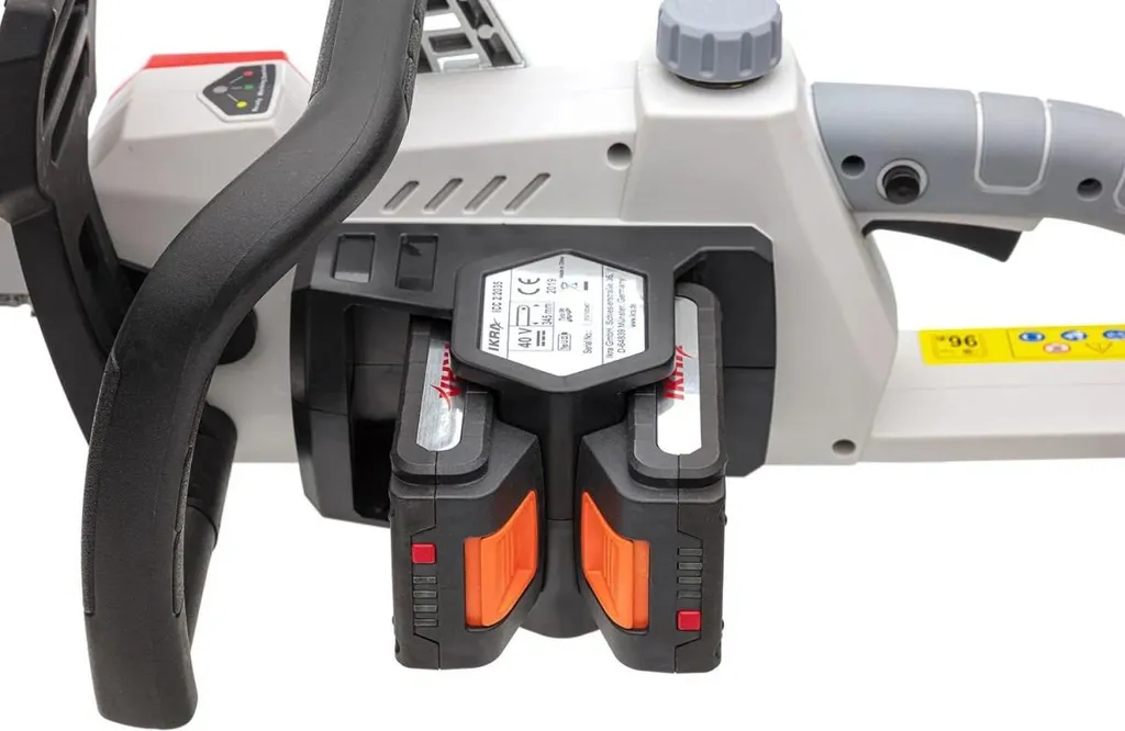 Tronçonneuse 40V IKRA pour bois de chauffage avec 2 batteries et chargeur - 9