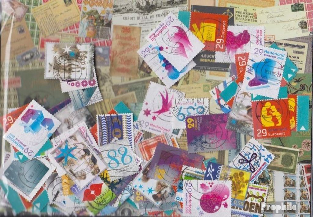 Briefmarken Niederlande 200 verschiedene Marken