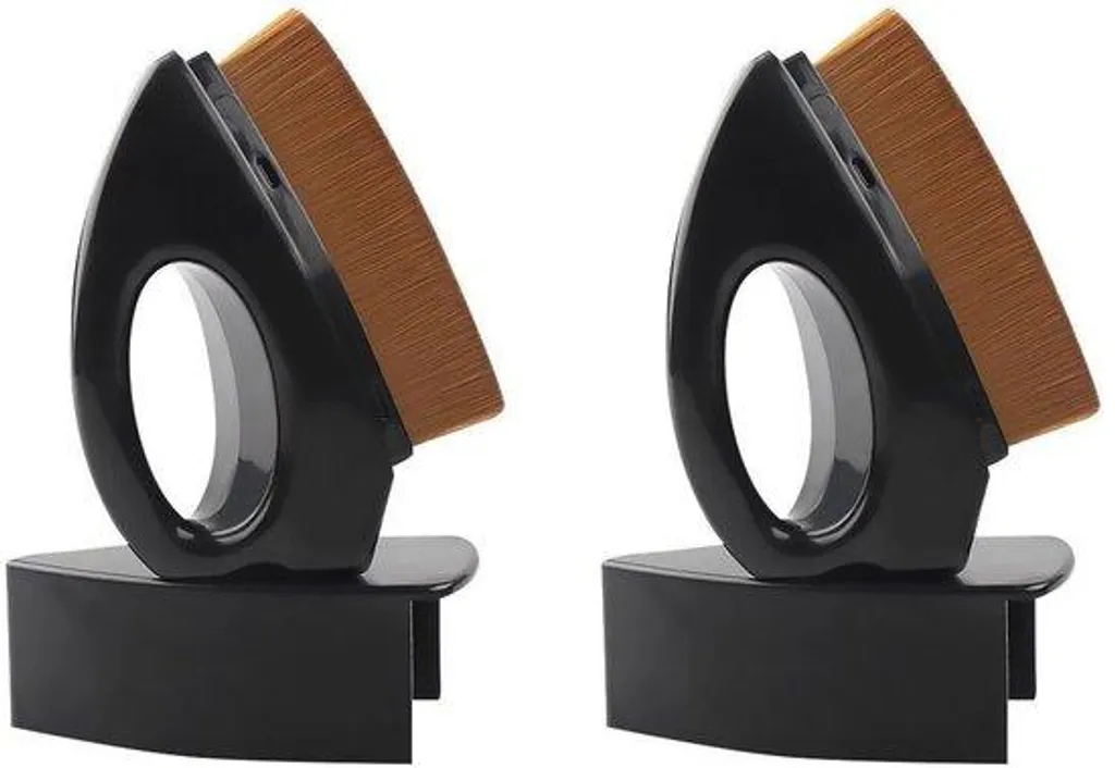Duo de brosses auto marron pour entretien des jantes et carrosserie
