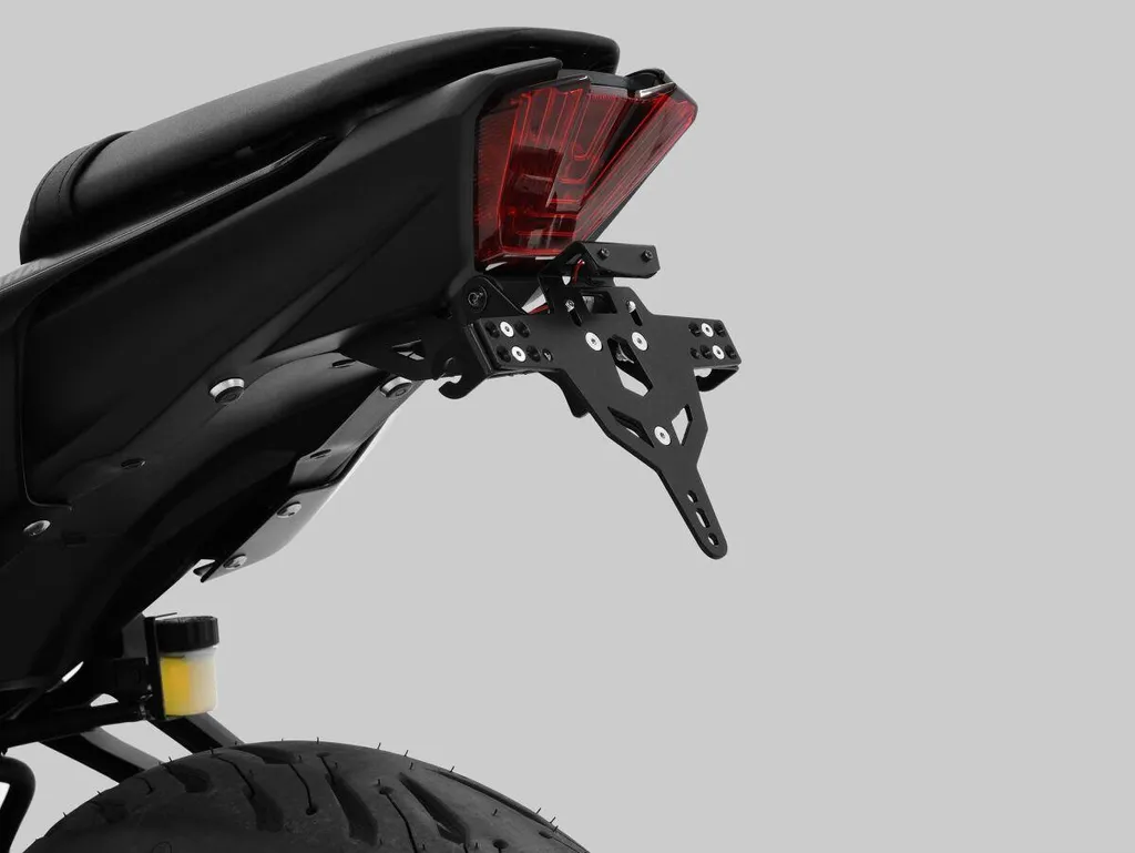Upgrade Estetico MT-07: Portatarga Zieger Tipo C - Tail Tidy Kit