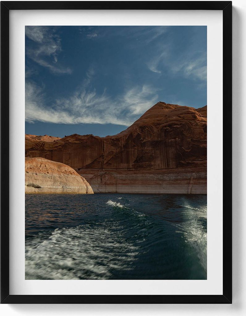 Person auf Wasserskiern– Wandbild mit Rahmen – Gerahmtes Bild – Wanddekoration – 60x80 cm – Schwarz Rahmen