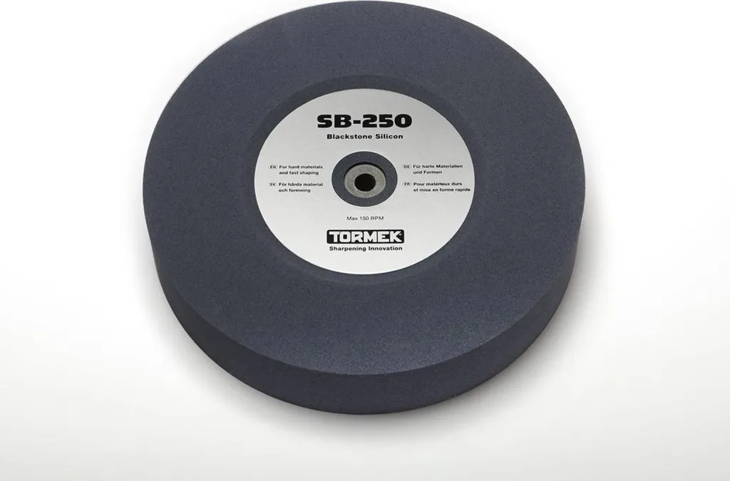Affûtage acier rapide HSS avec la meule Tormek SB-250 Blackstone 422080