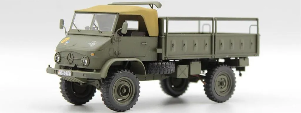 Revell Unimog 404 S 1:35 avec Châssis Détaillé et Pneus en Caoutchouc