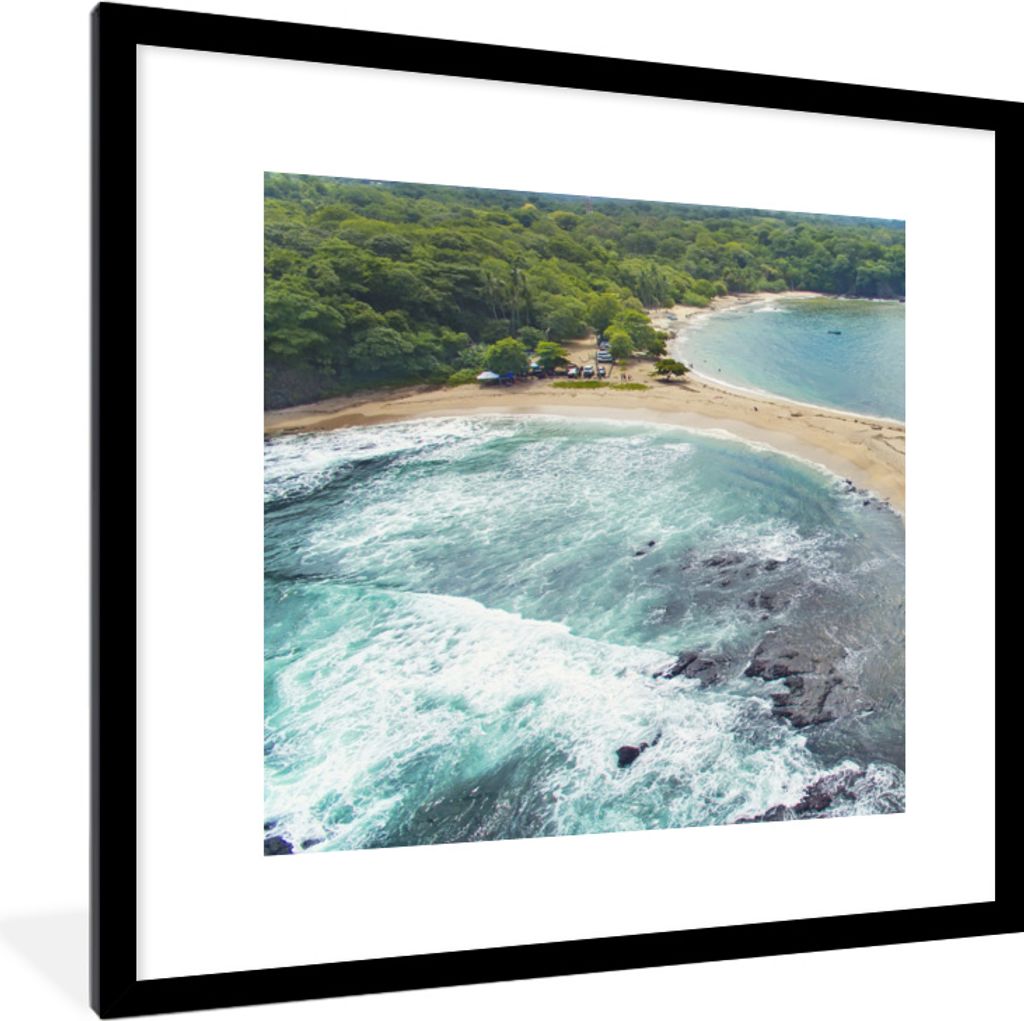 MuchoWow MuchoWow Gerahmtes Poster Strand in Costa Rica mit Wasser auf zwei Seiten 40x40 cm - Poster mit zchwarzem Bilderrahmen - Poster - Plak...