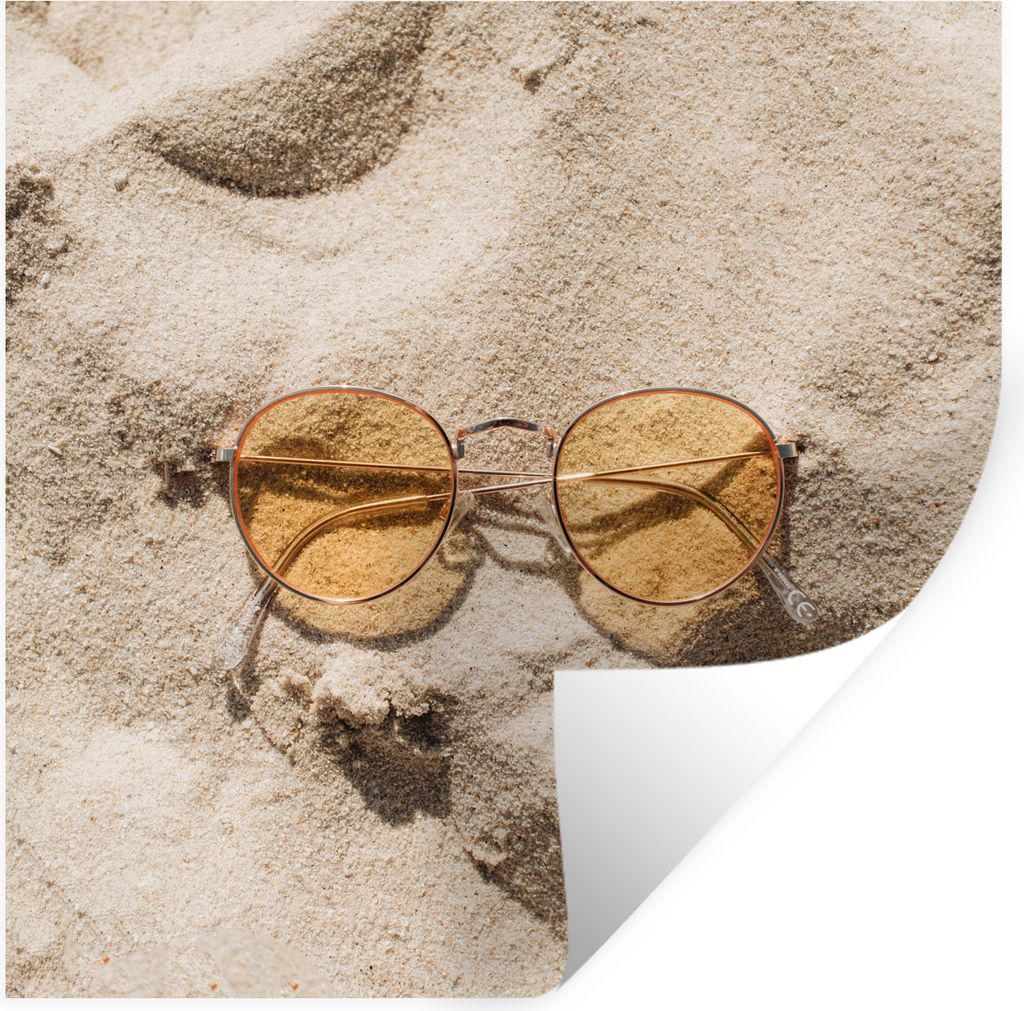 MuchoWow Wandtattoo Wandsticker Wandaufkleber Sand - Sonnenbrille - Sommer 50x50 cm Selbstklebend und Repositionierbar - Selbstklebend - Fototapeten