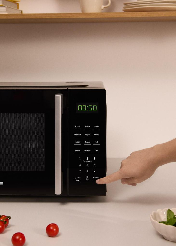 MICROWAVE STUDIO - Mikrowelle 23L mit Grill- und Backfunktion 1000W