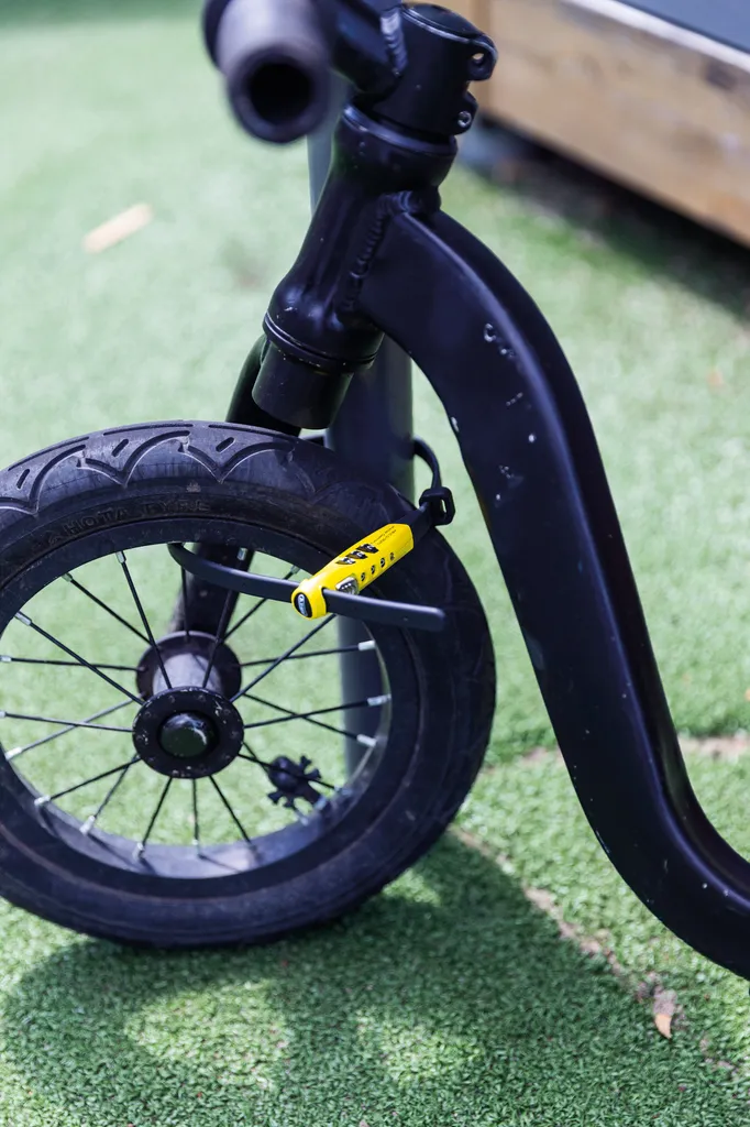 Antivol à câble ABUS Combiflex Trav Jaune - Serrure à Code Compacte - 3