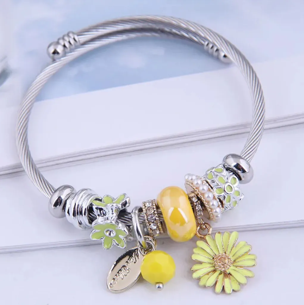Bracciale Florais Oro Giallo con Charms: Raffinatezza Floreale