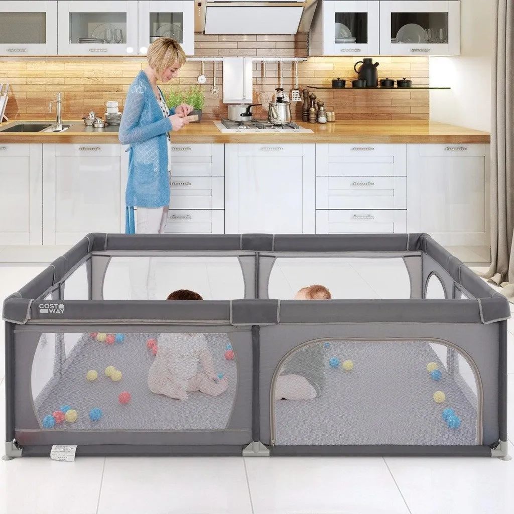 Aire de jeux bébé sécurisée : Parc textile avec balles multicolores