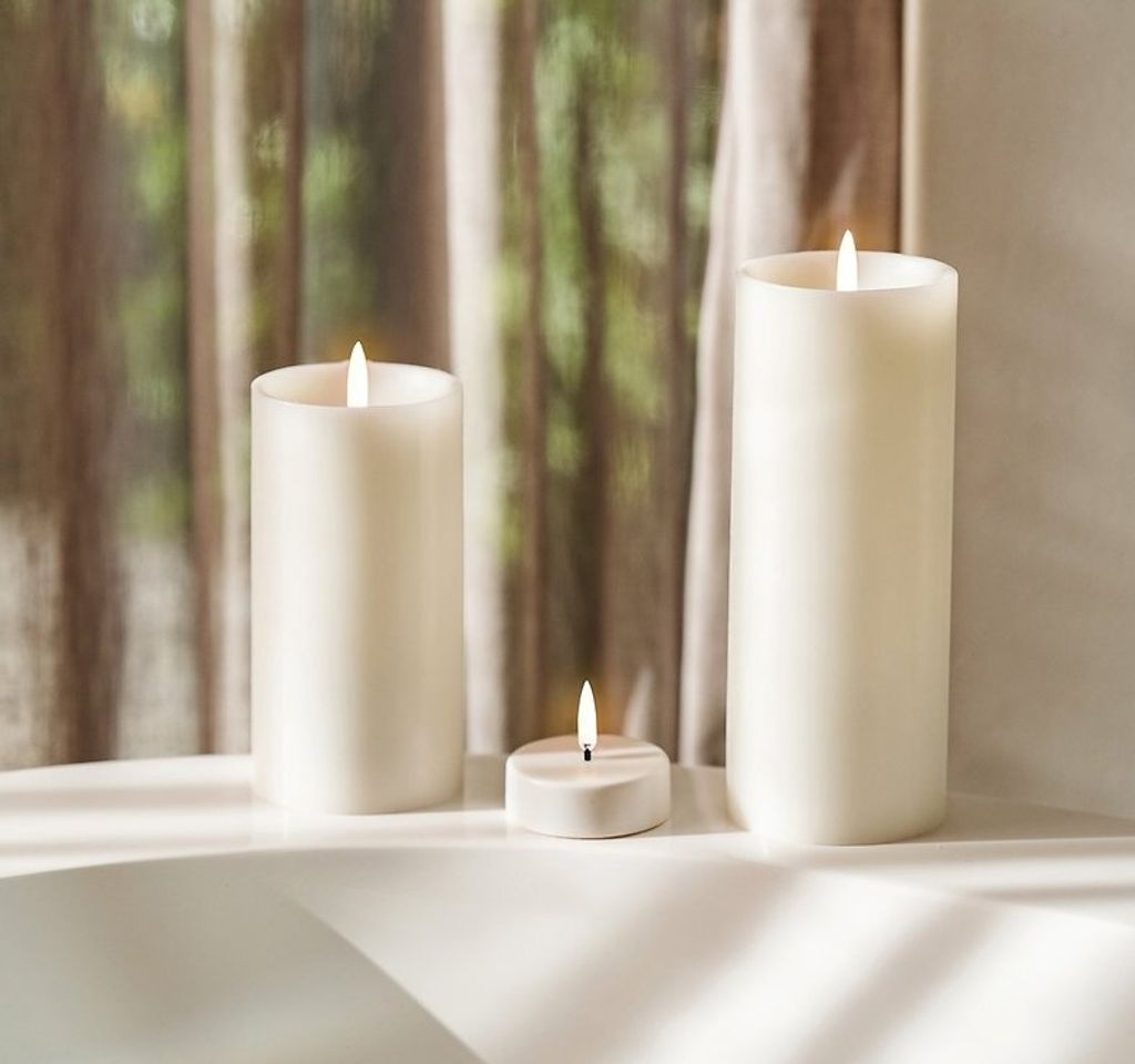 UYUNI Lighting LED Kerze PILLAR tiefer Docht 7,8 x 15 cm weiß