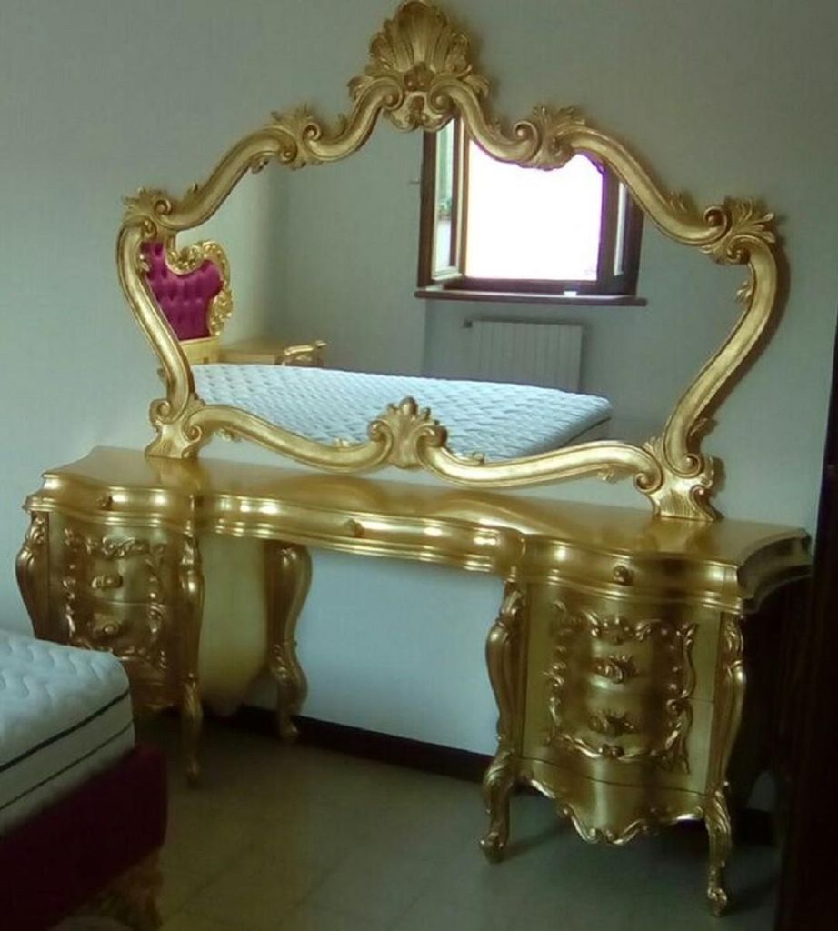 Casa Padrino Luxus Barock Schlafzimmer Set Gold - 1 Barock Schminkkommode & 1 Barock Spiegel - Luxus Schlafzimmer Möbel im Barockstil - Barock Mö...