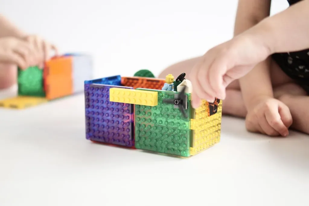 Cleverclixx Brick Tiles Set de Construction Magnétique 16 Pièces