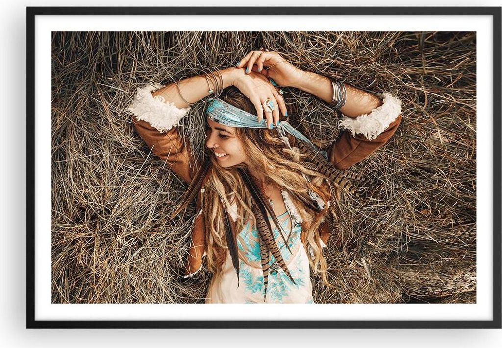 Gerahmtes Poster - Schwarzer Rahmen - Hippie Frau Gras - 91,5x61 cm - Wand Bild - Wanddeko - Wandbilder - Kunstposter - Wandposter - Bilderrahmen -...
