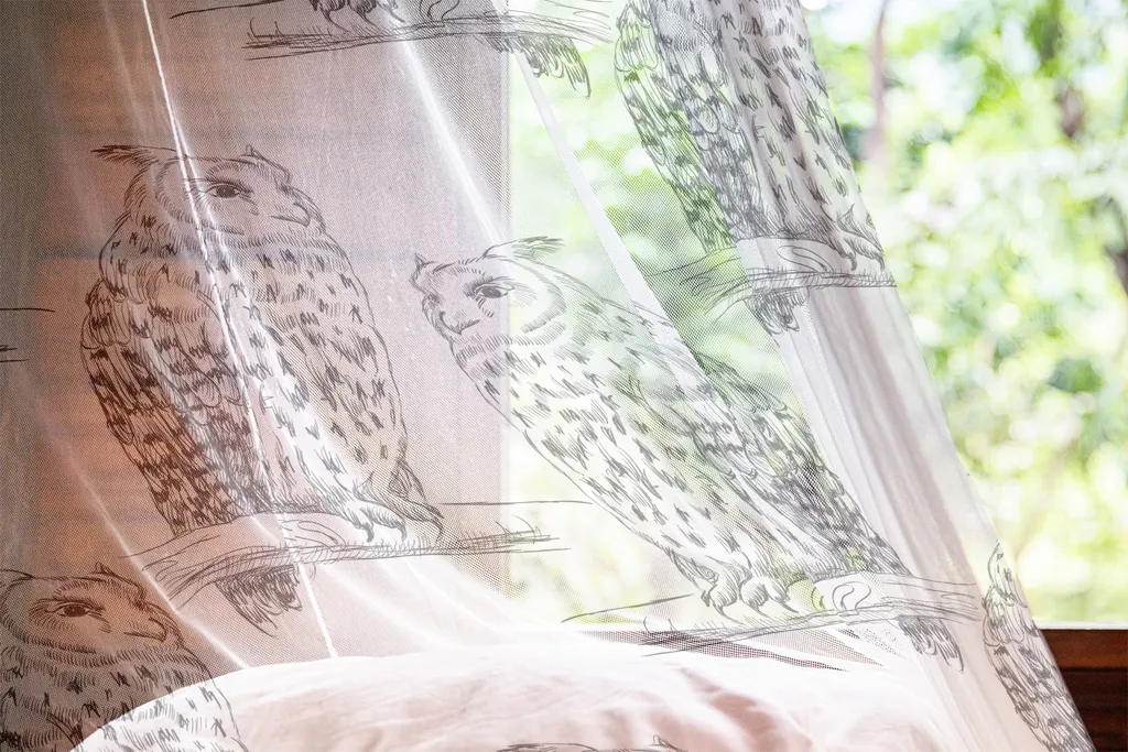 ABAKUHAUS Amanti dei gufi Arazzo, Motivo ripetitivo di schizzo monocromatico di Sweet Bird on Branch Stampa, Soggiorno Camera da letto Tessuto da parete in raso setoso, 135 cm x 274 cm, Grigio antracite e bianco - 3