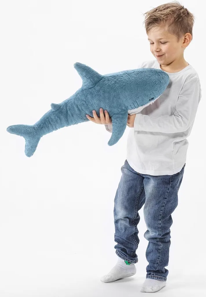 Peluche requin IKEA Blåhaj 55 cm le compagnon idéal pour la sieste