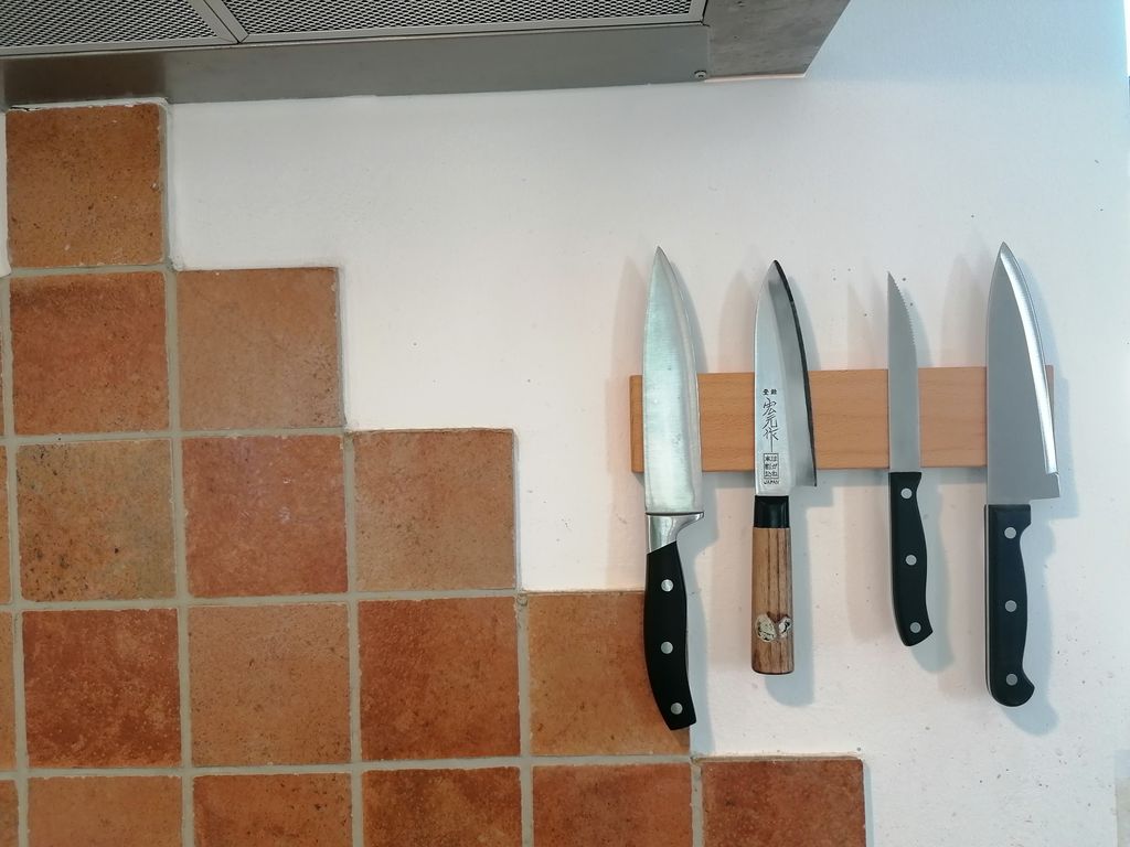 ELI Messerhalter Roberto Fichte 6 cm