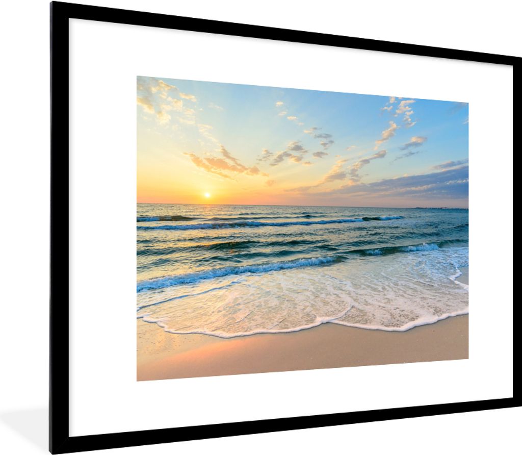 MuchoWow Gerahmtes Poster Strand - Meer - Sonnenuntergang - Golf 80x60 cm - Poster mit Schwarzem Bilderrahmen Wandposter Rahmen Foto Bilder - Sch...