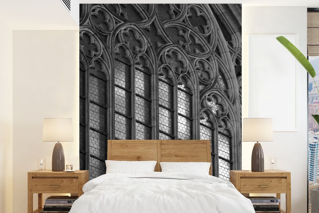MuchoWow Fototapete für Wohnzimmer oder Schlafzimmer Wandtapete Vinyl Motivtapete Ein gotisches Fenster - schwarz und weiß - 205x280 cm - Wandbild