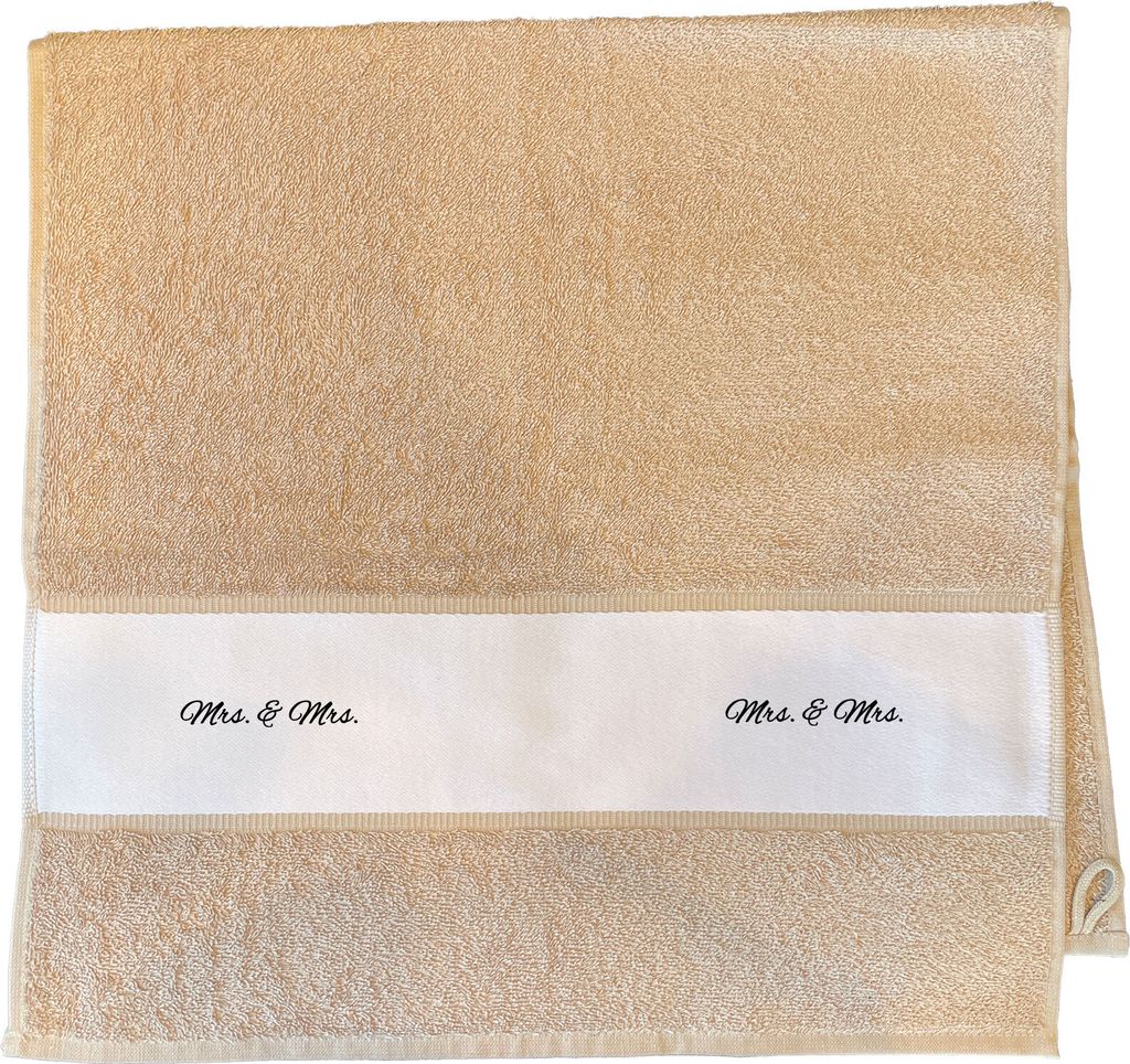 Huuraa Handtuch Mrs. & Mrs. Schriftzug 50x100cm Sand Baumwolle Handtuch Geschenkidee