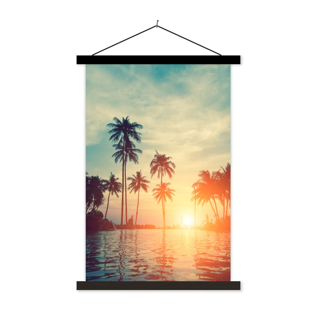 MuchoWow Textilposter Meer - Sonnenuntergang - Palme - Wolken 40x60 cm mit schwarzem Rahmen - Wanddekorationen