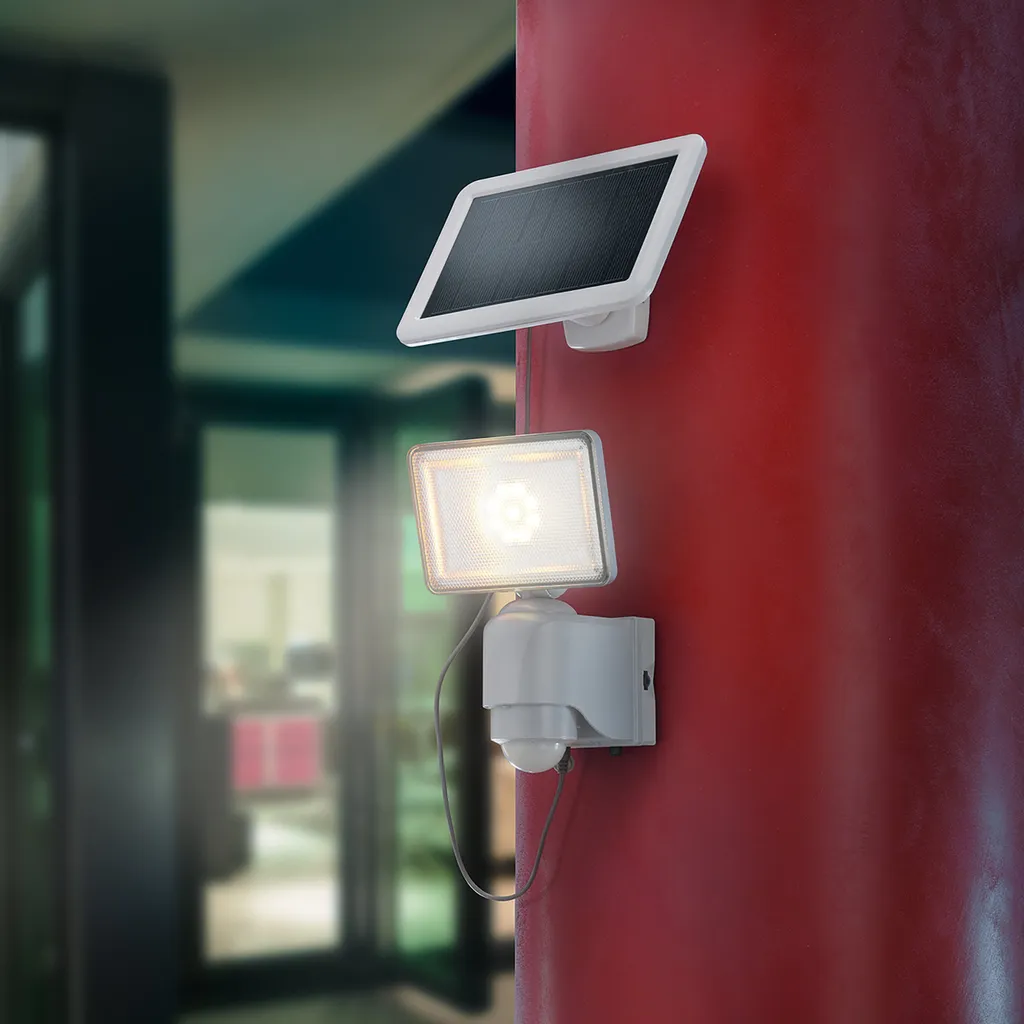 Lampe Solaire Extérieure Étanche IP44 esotec pour Éclairer Sans Câble