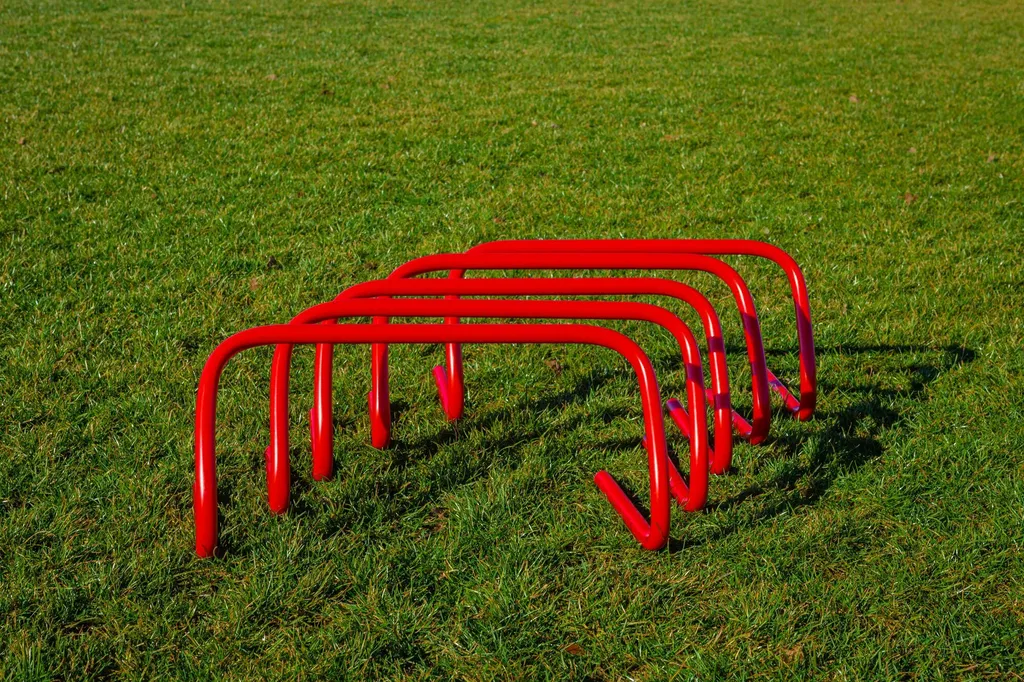Améliorez votre coordination avec ce lot de 5 haies de sport de 23 cm