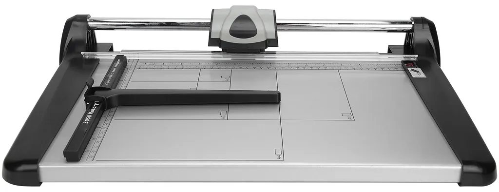 Coupe-papier A4 anti-dérapant pour des découpes droites sans effort