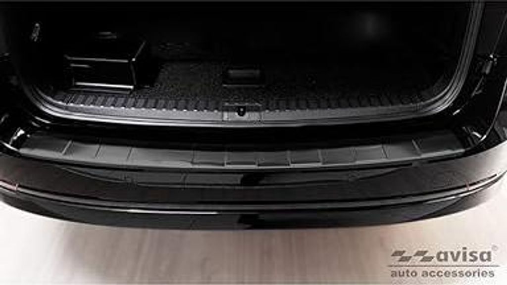 Schwarz Edelstahl Heckstoßstangenschutz kompatibel mit Skoda Octavia IV Kombi 2020-2024 & FL 2024- (inkl. RS, exkl. Scout) 'Ribs'
