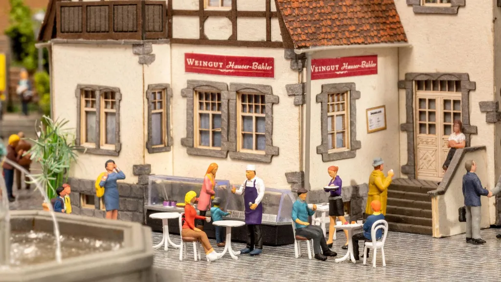 Animer une Terrasse de Café HO avec les Figurines NOCH 16245 Réalistes