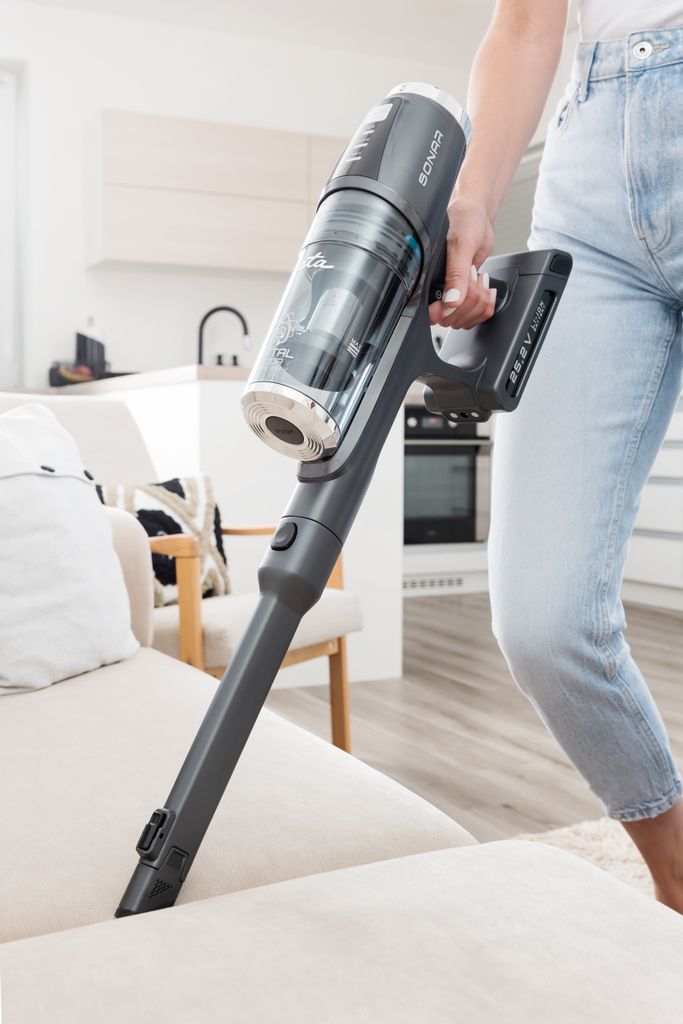 Hand- und Akkustielstaubsauger ETA Sonar Artikel-Nr.: ETA223290000 2 in 1 Hand- und Akkustielstaubsauger mit Digital-Motor, rotierender Turbobürst...