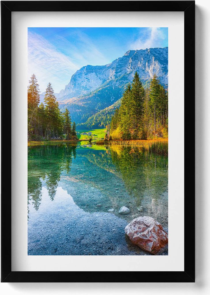 Fluss-Berg-Landschaft– Wandbild mit Rahmen – Gerahmtes Bild – Wanddekoration – 40x60 cm – Schwarz