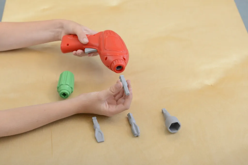Jeu d'outils Masterkidz 8 pièces : fixez vos modules STEM sans difficulté - 12