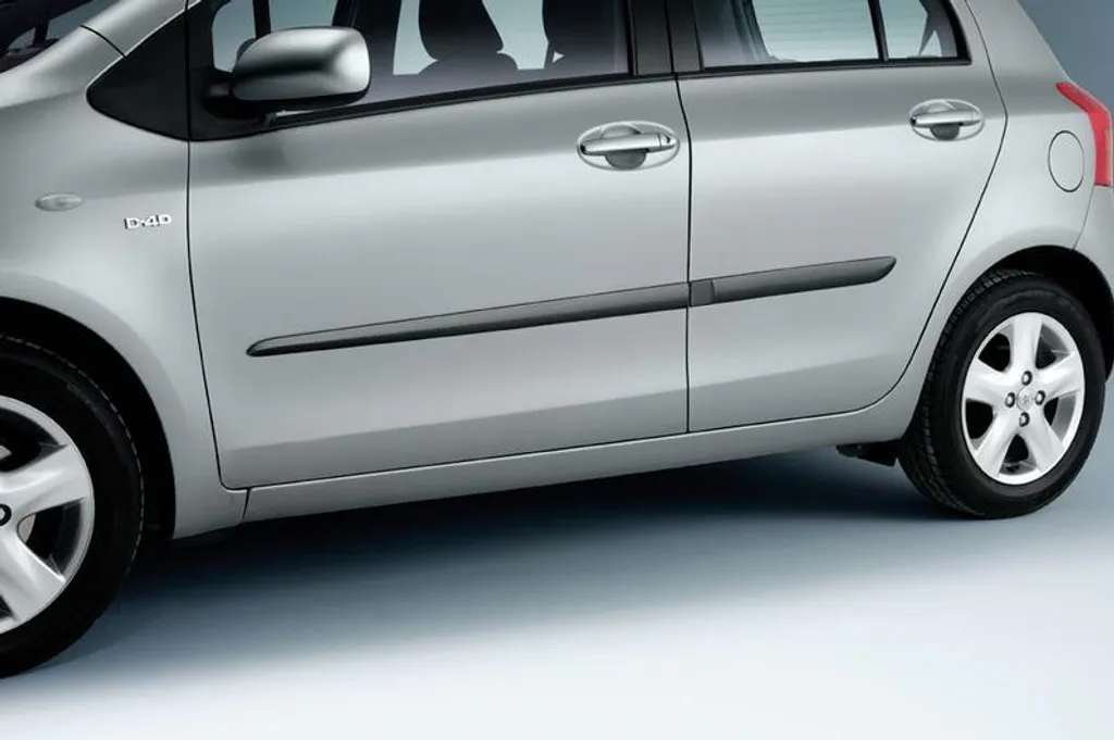 Jeu de baguettes latérales Yaris Noir Mat PZ415-B2522-00 Toyota
