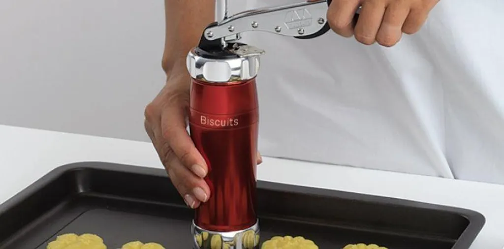 Machine à Biscuits et Spritz Marcato Design Rouge en Aluminium Anodisé - 12
