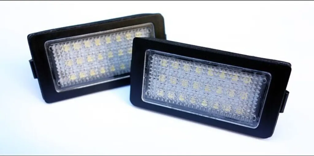 Upgrade Luci Targa LED BMW Serie 7 E38 | Estetica Premium SMD 6000K Kit 2x