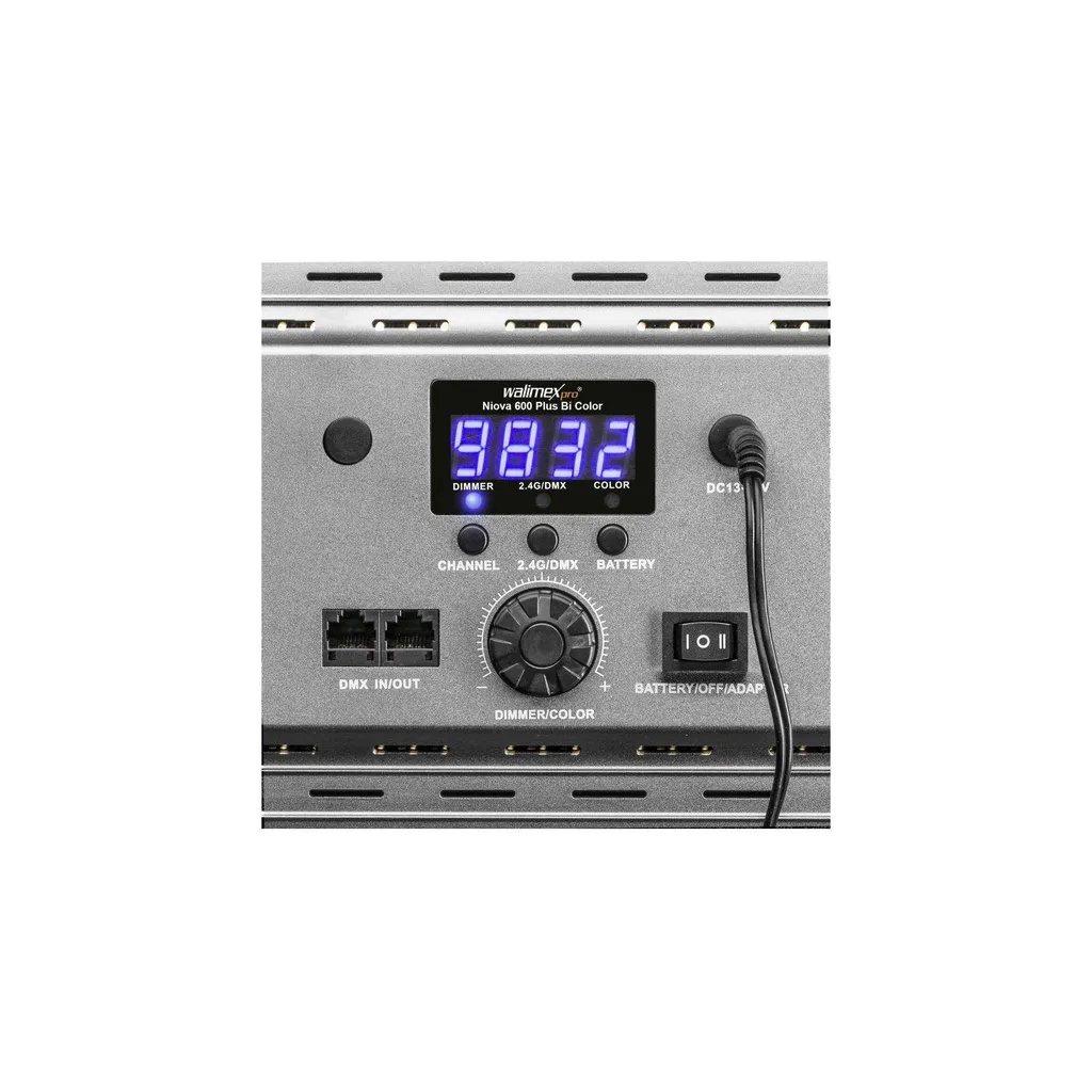 Panneau LED 4200LM variable Niova 600 Plus Walimex pro pour Studio