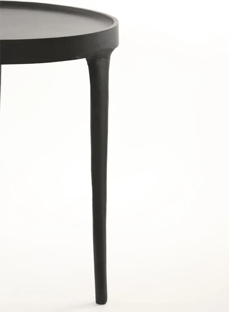 Gagnez de l'espace avec le set de 2 tables Tobias noir Light & Living - 7