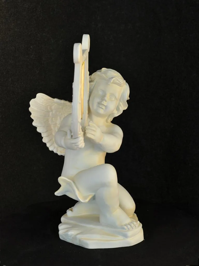 Statue ange avec harpe pour decoration de mariage et grand salon chic