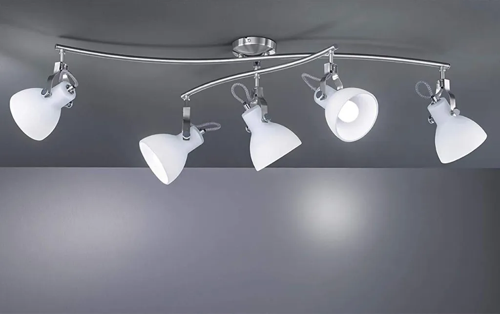 Plafonnier 5 lampes nickel mat et blanc avec spots orientables design